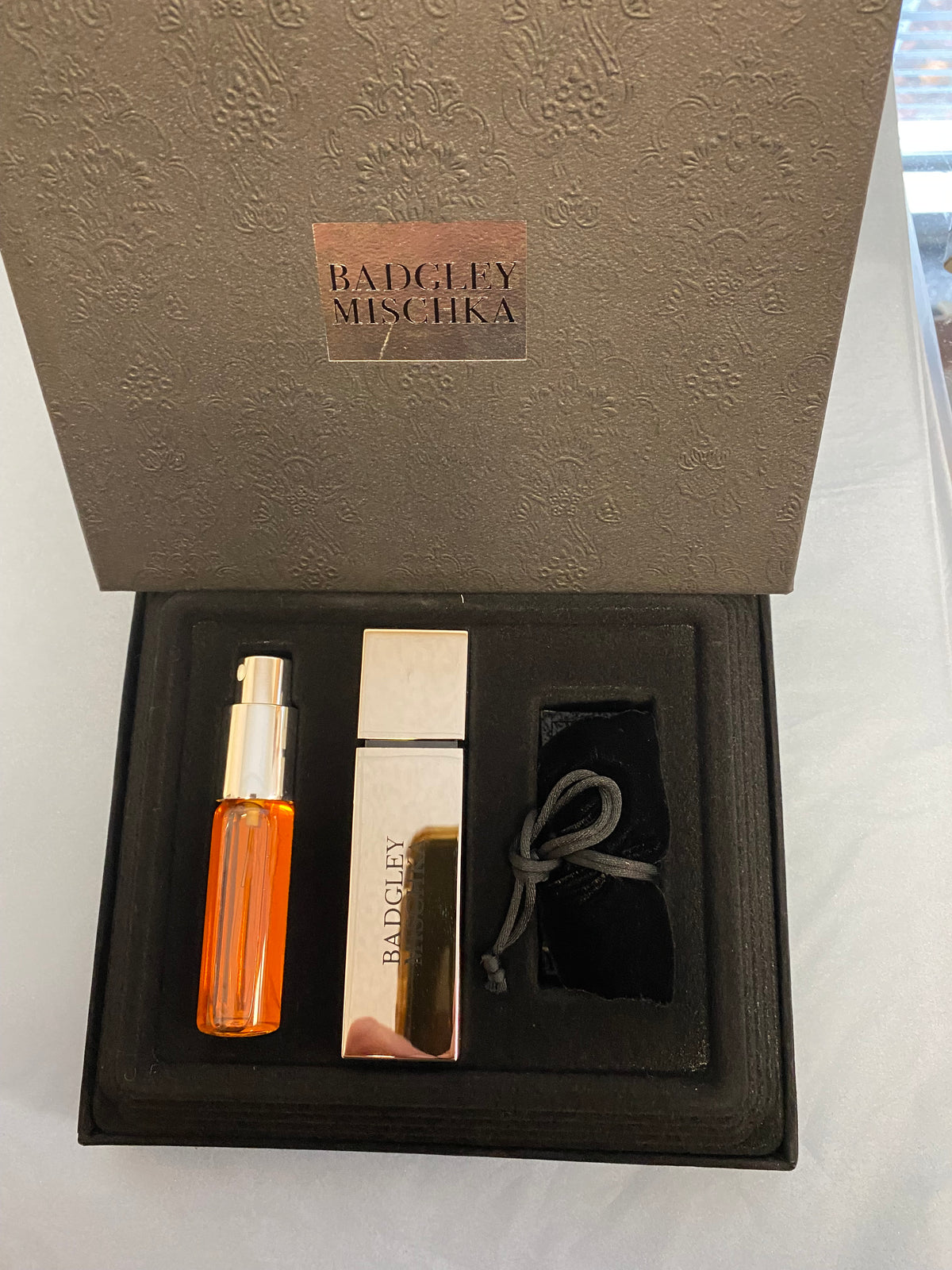 Badgley Mischka By Badgley Mischka Glamorous Parfum Purse Spray With 1 Refill Gift Set Discontinued Qty 1 New In Box